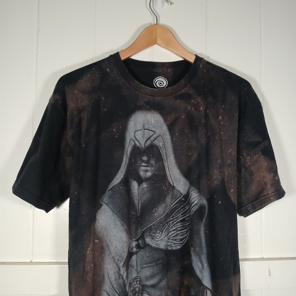 Ubisoft Assassin's Creed T-Shirt Men Large Black Acid Wash Bleach Graphic Tee